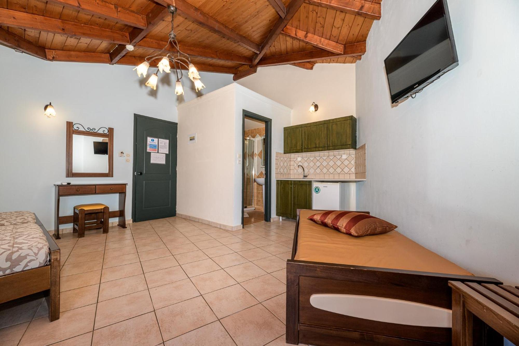 Harmony Hotel Keri Dış mekan fotoğraf