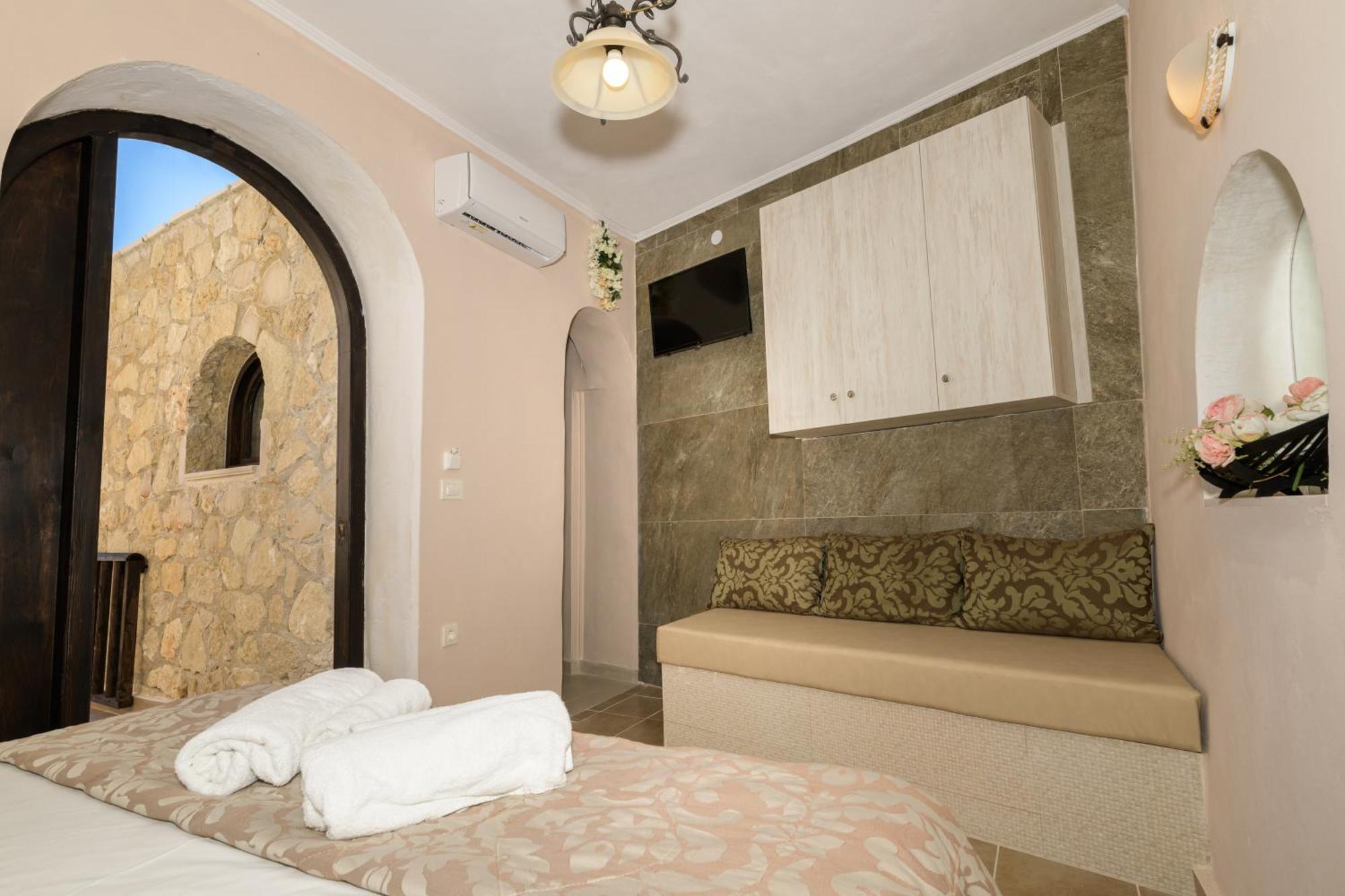 Harmony Hotel Keri Dış mekan fotoğraf