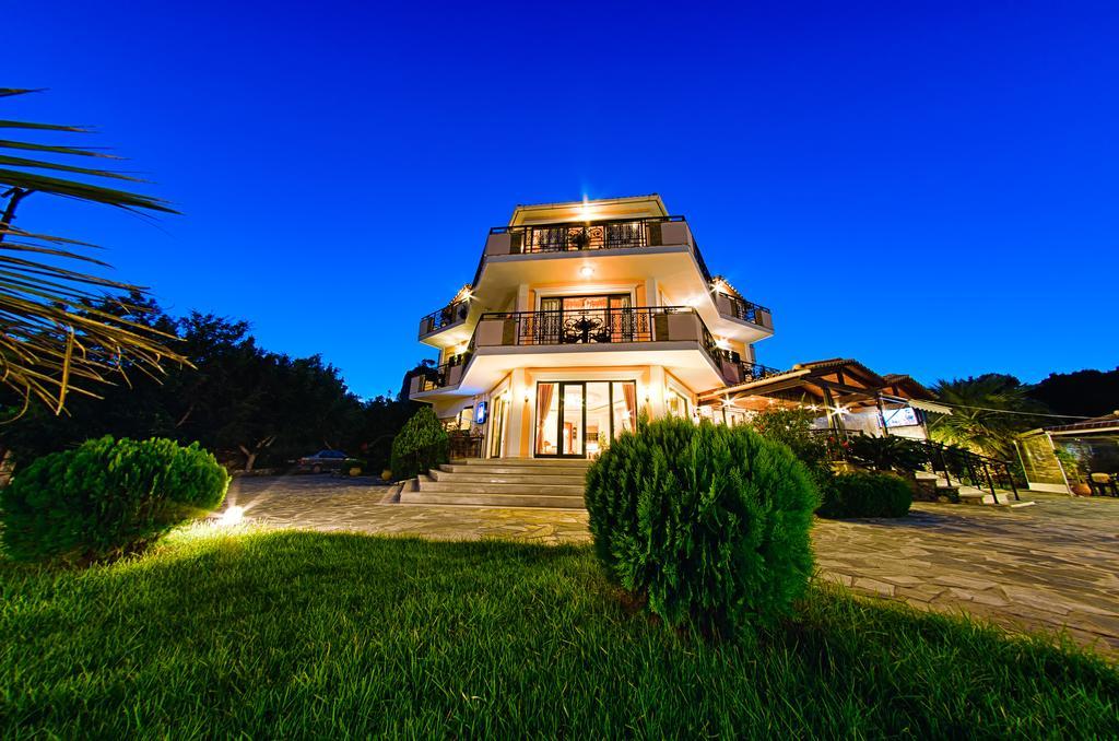 Harmony Hotel Keri Dış mekan fotoğraf