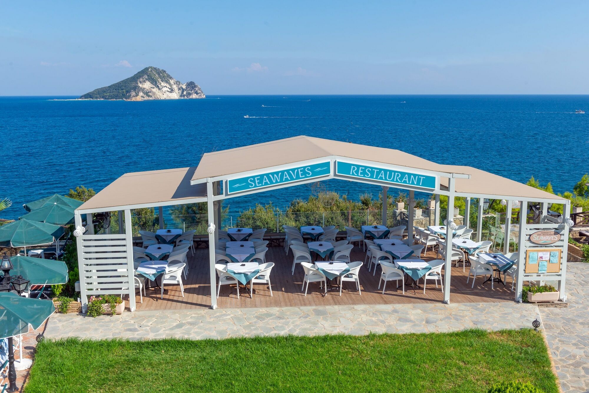 Harmony Hotel Keri Dış mekan fotoğraf